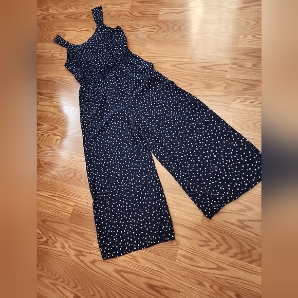 Loft pant romper with 2 pockets an elastic waist size 6 - Picture 1 of 14